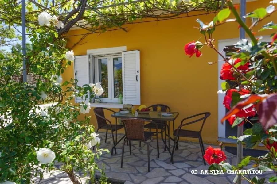Adonino Residence-The House Of Pomegranates Λακήθρα Εξωτερικό φωτογραφία