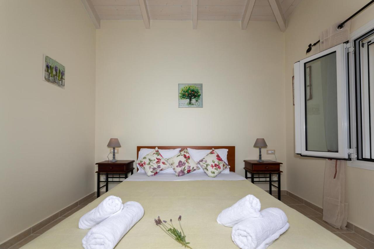 Adonino Residence-The House Of Pomegranates Λακήθρα Εξωτερικό φωτογραφία
